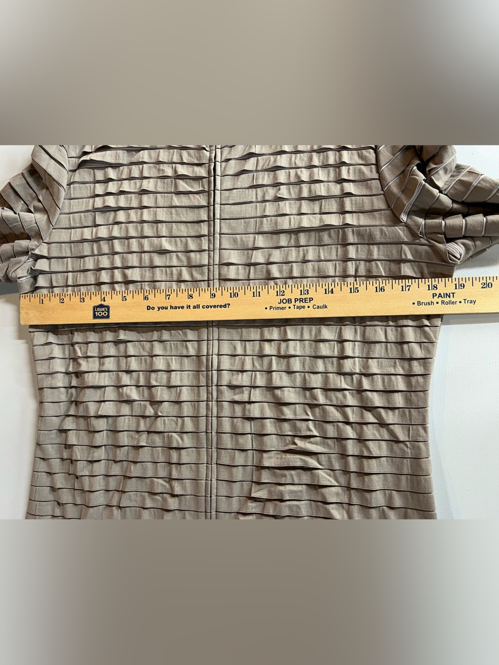 ST. JOHN Yellow Label Mock Neck Taupe Layered Pleat Full Zip Jacket Womens Small - Picture 6 of 7